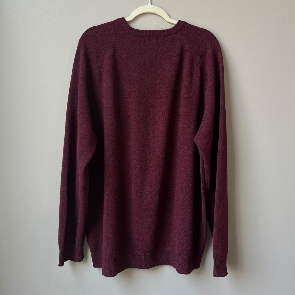 L.L. Bean Sweater Men's XLT 100% Wool Burgundy Classic Preppy Heritage Lodge - Picture 9 of 9